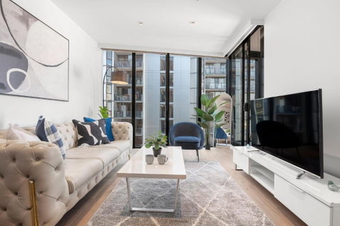 Rooftop Pool Stunning Apt At Marvel Stadium With Free Parking - Accommodation Burleigh 1