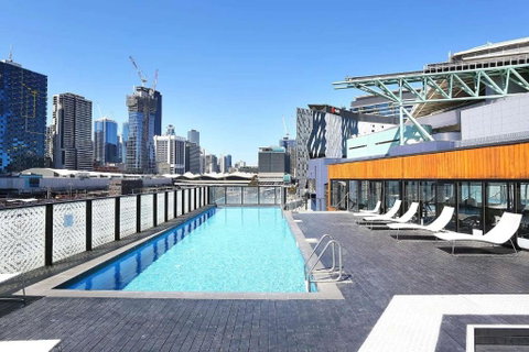 Rooftop Pool Stunning Apt At Marvel Stadium With Free Parking - Accommodation Burleigh 2