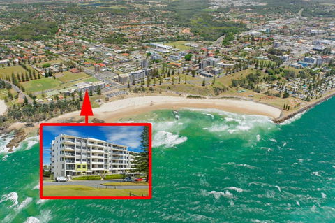 Sandcastle 407 12-24 William Street - Accommodation Burleigh 1