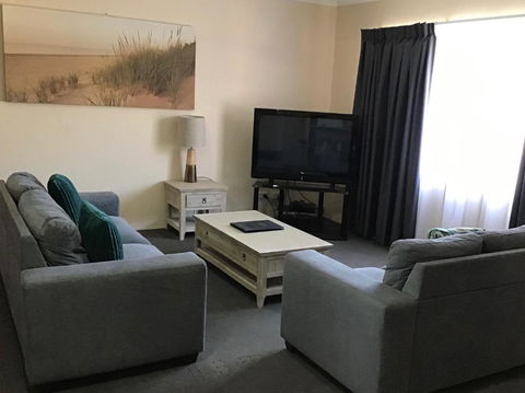 Sandcastles Holiday Apartments - Accommodation Burleigh 3