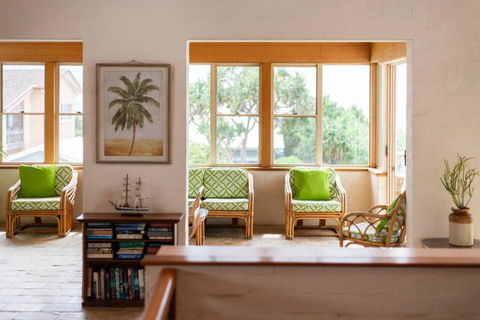 Sandilands One - Oceanstays - Accommodation Burleigh 3