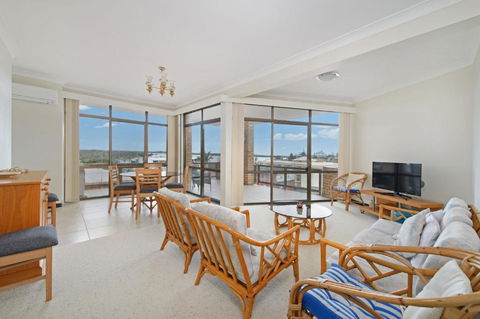 Sandpiper 9 25 Waugh Street - Accommodation Burleigh 0
