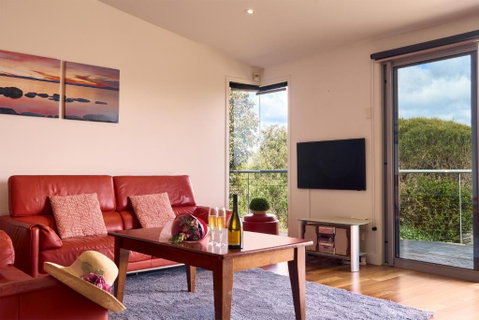 Sandpipers Beach - Accommodation Burleigh 2