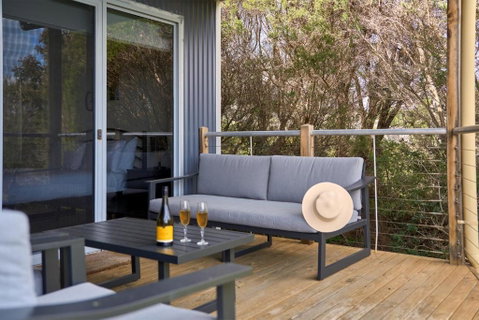 Sandpipers Beach - Accommodation Burleigh 3