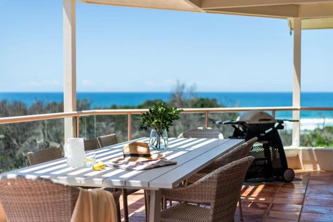 Sandrift Two - Oceanstays - Accommodation Burleigh 1