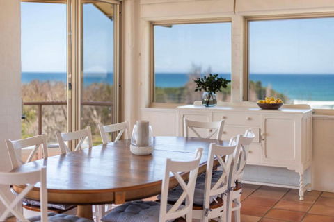 Sandrift Two - Oceanstays - Accommodation Burleigh 2
