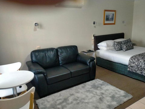 Sandstock Motor Inn Armidale - Accommodation Burleigh 1