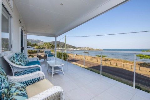 Sandy Decks - Accommodation Burleigh 0