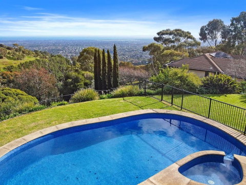 Sunset Estate In Mount Osmond - Accommodation Burleigh 1