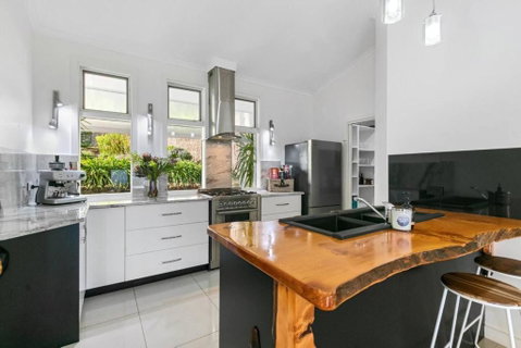 Sunset Estate In Mount Osmond - Accommodation Burleigh 2