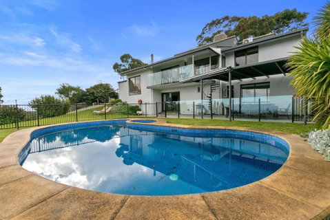 Sunset Estate In Mount Osmond - Accommodation Burleigh 3