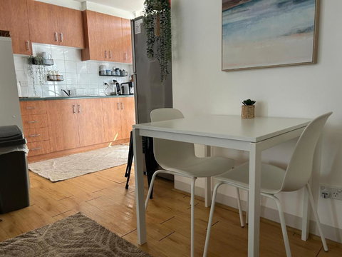 Sunshine Five - Accommodation Burleigh 2