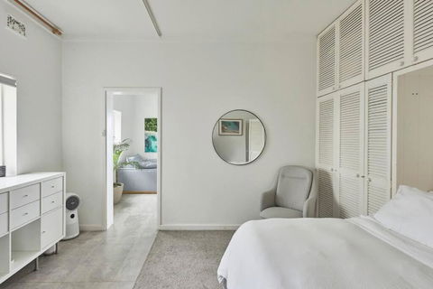 Tamarama Beachfront Apartment On Bondi To Bronte Walk - Accommodation Burleigh 3