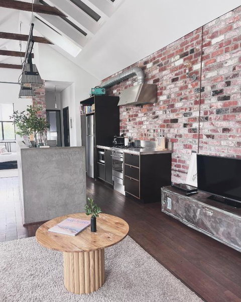 T H E L O F T - Stunning Private Apartment - Accommodation Burleigh 1