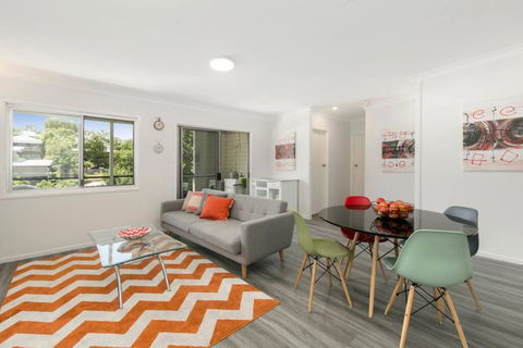 Tallywood 2 Auchenflower 2bed Pets 4km CBD Pool - Accommodation Burleigh 2