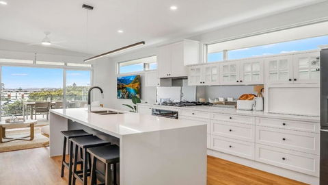 Terrigal Luxury - Accommodation Burleigh 0