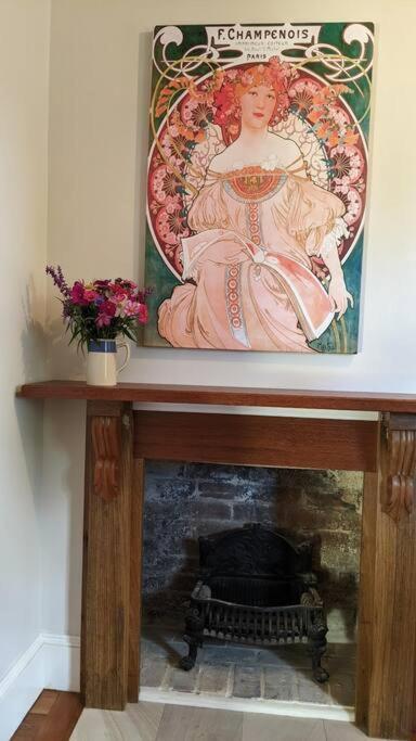 The Bank House - Accommodation Burleigh 1