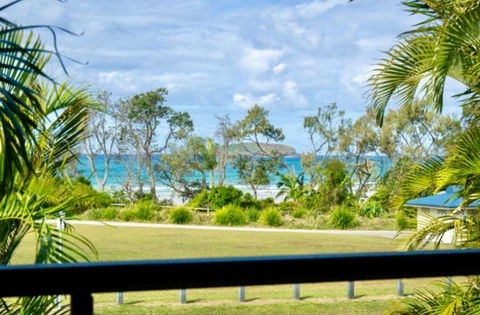 The Beach House - Accommodation Burleigh 1
