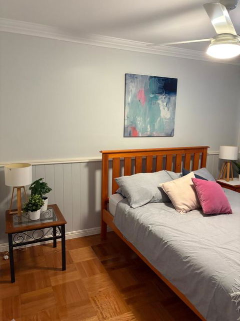 The Big Family House - Accommodation Burleigh 1