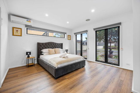 The Canadian Escape Ballarat - Up To 10 Guests - Accommodation Burleigh 1