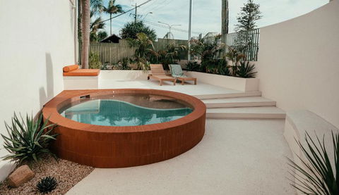 The Cheshire Cat Boutique Motel - Accommodation Burleigh 0