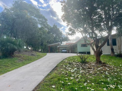 The Cottage On Stokers - Accommodation Burleigh 0