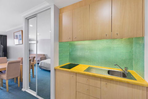 The Entrance Waterfront Apartment 301 - Accommodation Burleigh 2