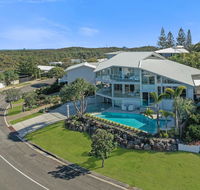 Beachside luxury Sunrise Beach - Accommodation Burleigh