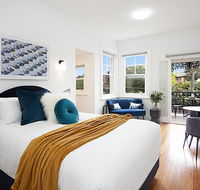 Beautiful Studio in Heritage Building with Balcony - Accommodation Burleigh