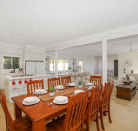 Bella House - Accommodation Burleigh