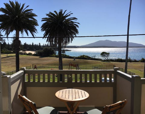 Bermagui Beach Hotel - Accommodation Burleigh 0