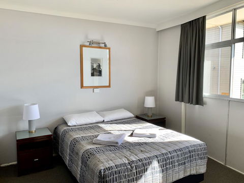 Bermagui Beach Hotel - Accommodation Burleigh 2