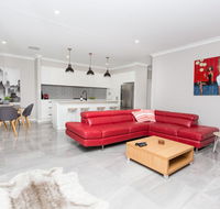Best Central Wagga Townhouse - Accommodation Burleigh
