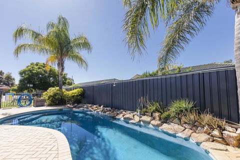 Best Western Ambassador Motor Inn & Apartments - Accommodation Burleigh 3