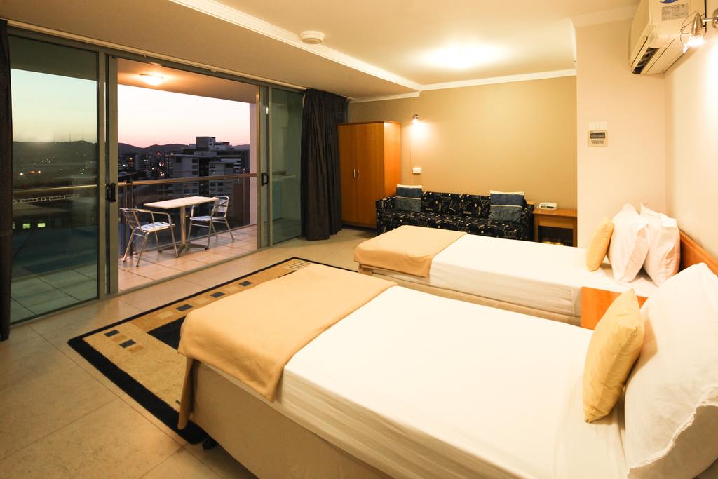 Spring Hill QLD Accommodation Burleigh