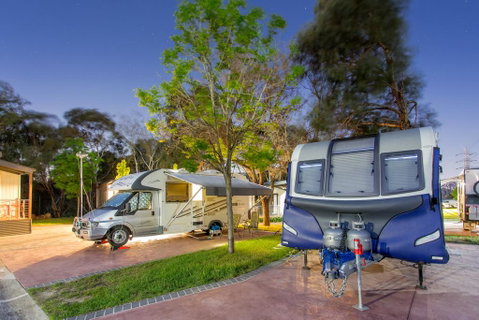 BIG4 Melbourne Holiday Park - Accommodation Burleigh 1