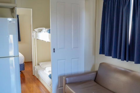 BIG4 Wagga Wagga Holiday Park - Accommodation Burleigh 2