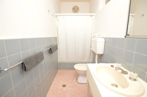 Billabong Motel - Accommodation Burleigh 3