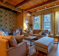 Birdwood Estate - Accommodation Burleigh
