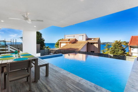 Blue Water Splendour - Infinity Pool And Amazing Views!! - Accommodation Burleigh 0