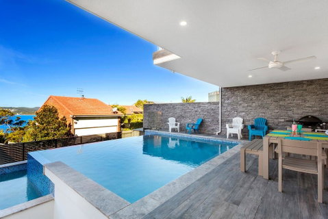 Blue Water Splendour - Infinity Pool And Amazing Views!! - Accommodation Burleigh 1