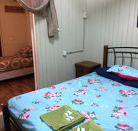 Bluff Hotel - Accommodation Burleigh