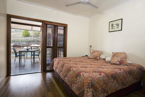 The Summit Bed & Breakfast - Accommodation Burleigh 1