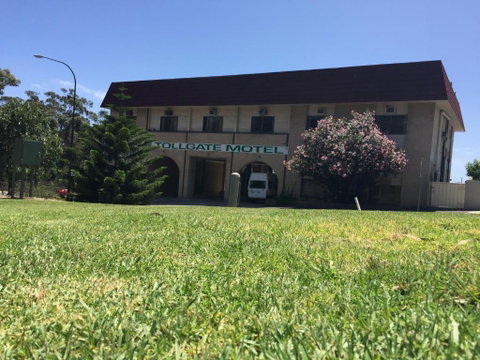 Tollgate Motel - Accommodation Burleigh 0