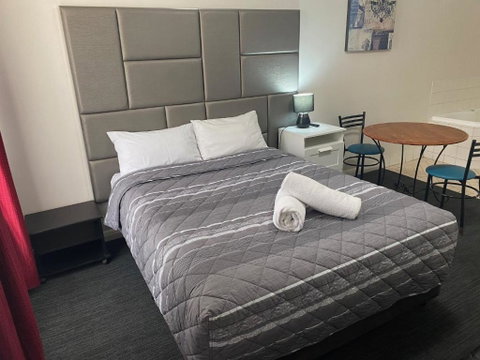 Tollgate Motel - Accommodation Burleigh 1