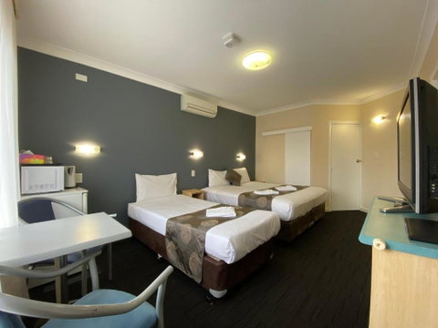 Welcome Inn 277 - Accommodation Burleigh 1