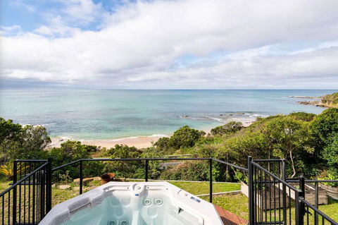Y Vue - Beachside Apartment With Ocean Views - Accommodation Burleigh 2