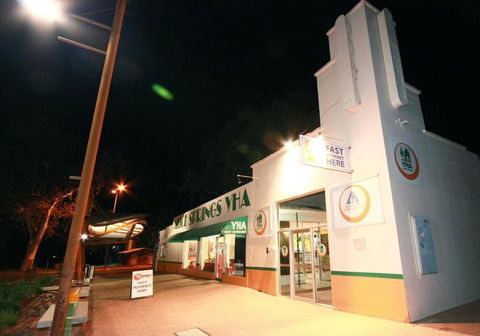 YHA Alice Springs - Accommodation Burleigh 0
