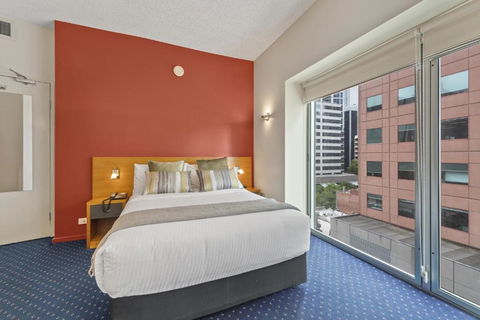YEHS Hotel Melbourne CBD - Accommodation Burleigh 1