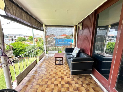 Zen Escape Guest House- Romantic Escape, Cozy Delight, Oasis Suite - Accommodation Burleigh 2